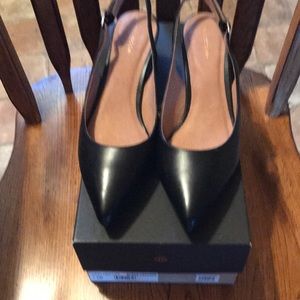 Halogen black leather sling back pumps 7.5 M